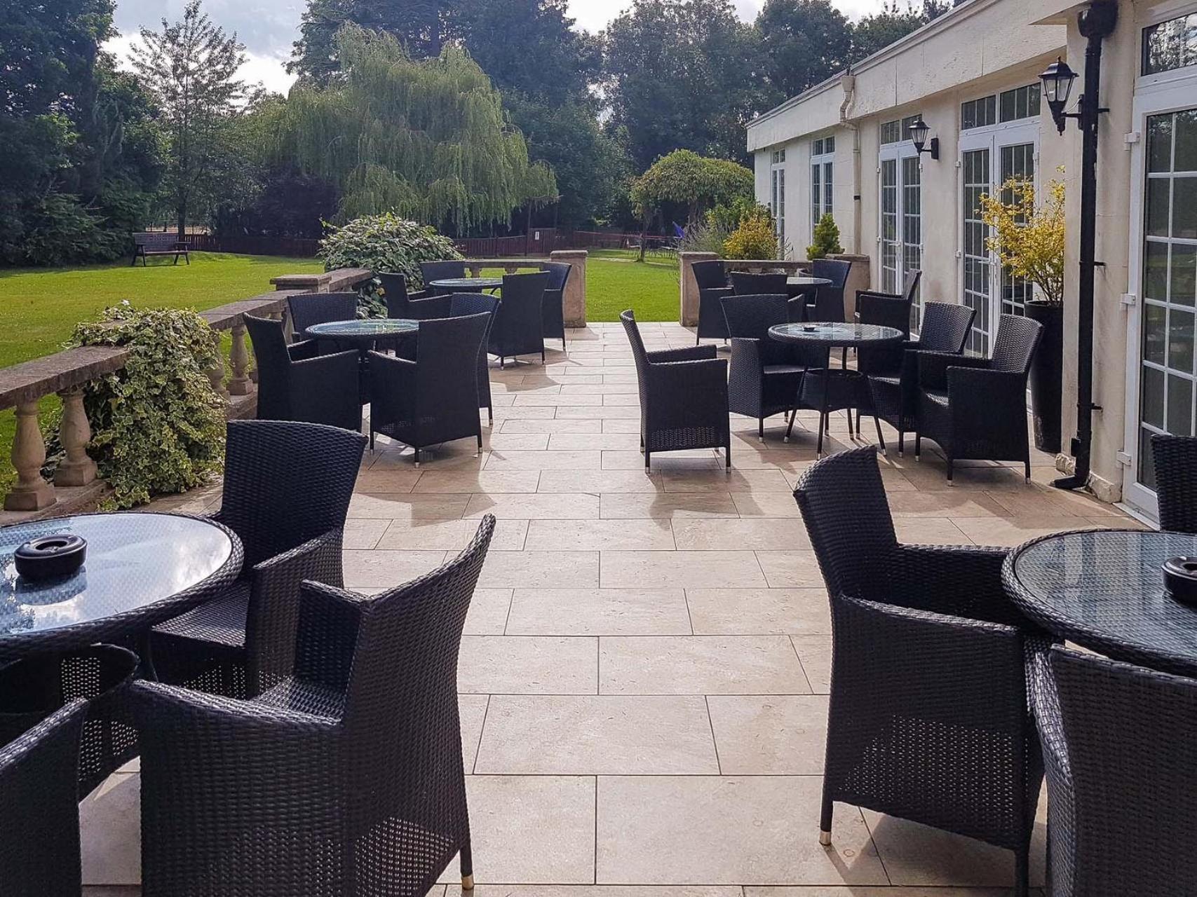 Oriel Hotel St Asaph Exterior foto